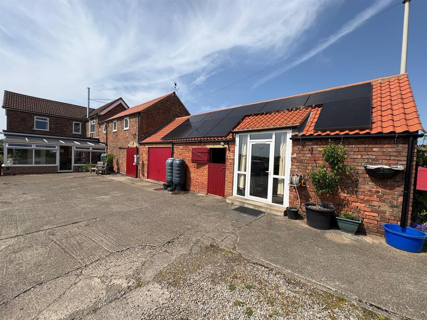 De Ferrers Road, Brompton